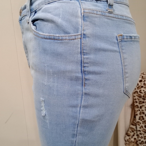 Luna Nora Light Wash Skinny Patch Jeans Size 16 Slimming Denim High Waist - Picture 6 of 15